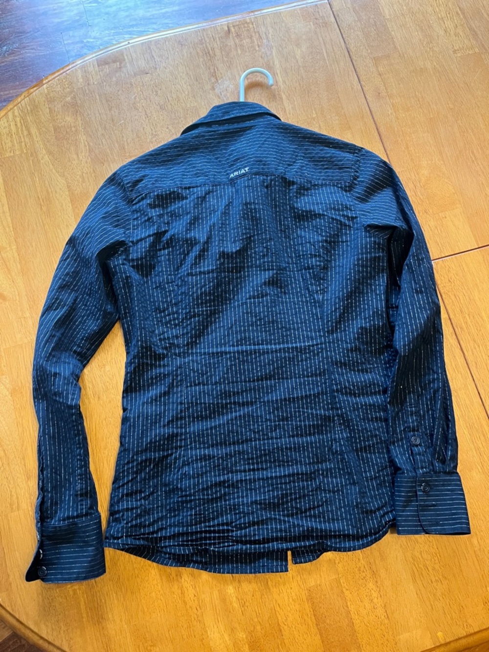 Ariat Womens Dark Navy Glitter Pinstripe Long-Sleeve Button-Down Shirt - Picture 4 of 5